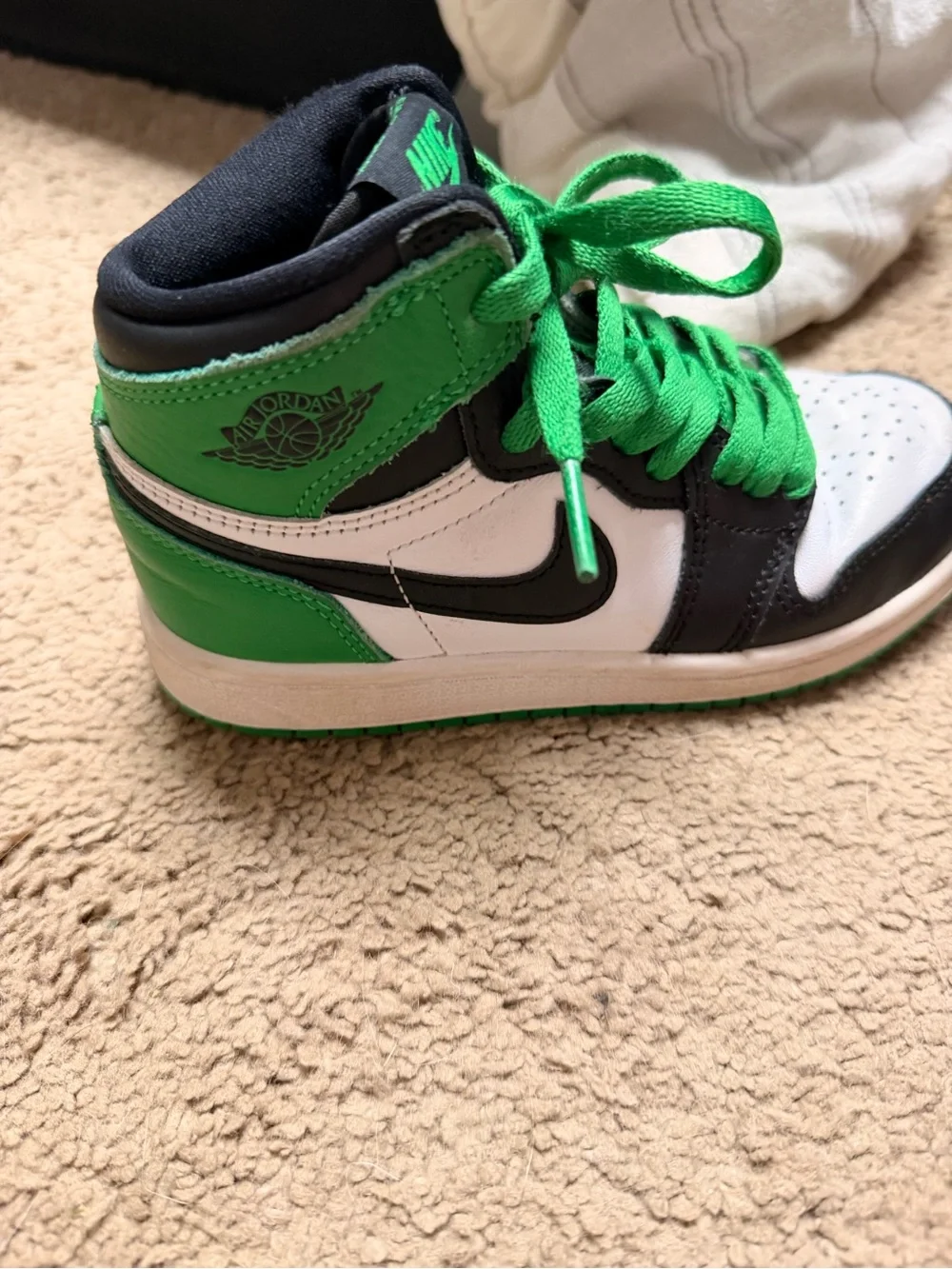 Nike Kids High-Top Sneakers in Black, White & Green